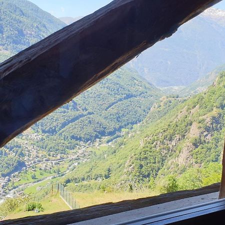 Le Petit Coeur Hotel Fontainemore ภายนอก รูปภาพ