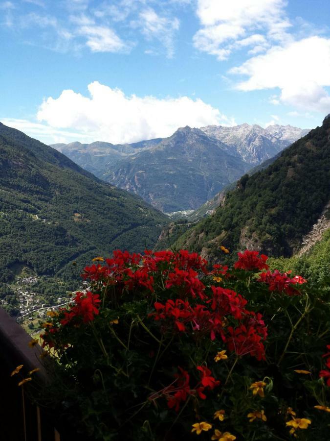 Le Petit Coeur Hotel Fontainemore ภายนอก รูปภาพ