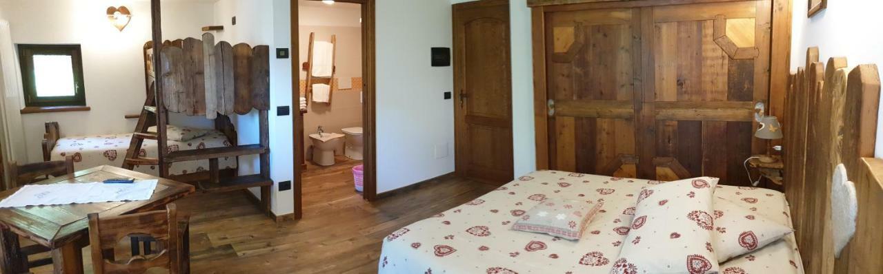 Le Petit Coeur Hotel Fontainemore ภายนอก รูปภาพ